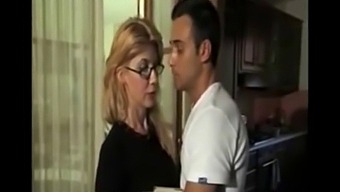 Classic Lady: Vintage Full Scene With Agatha Demarque5