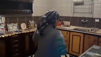 Kecantikan Matang Arab Meneroka Ketinggian Baru.