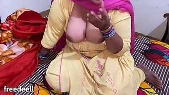 Pasangan Amatur Meneroka Payudara Besar Semulajadi Dan Anal Matang.